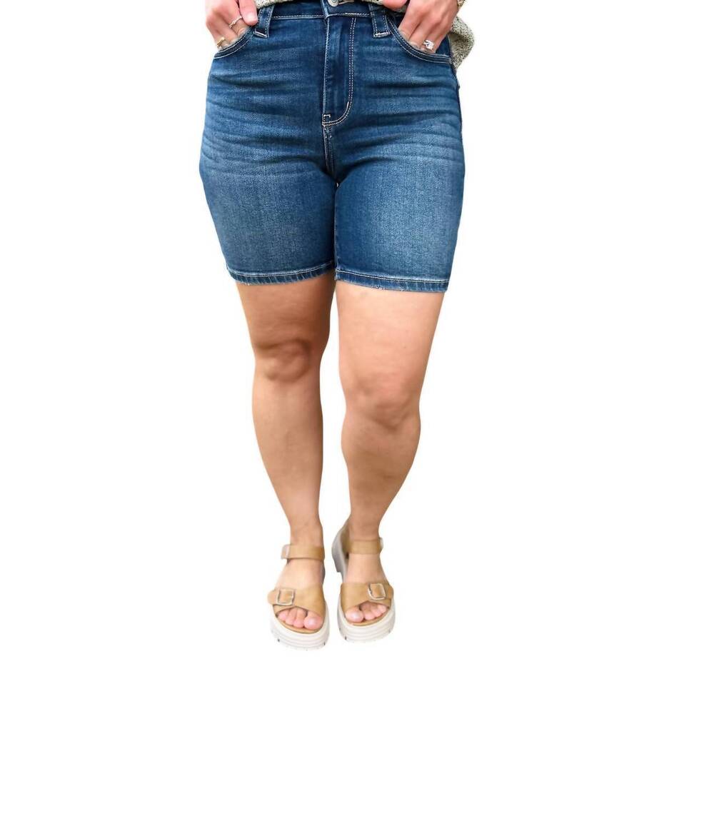 NEW JUDY BLUE women's pocket bermuda shorts in blue